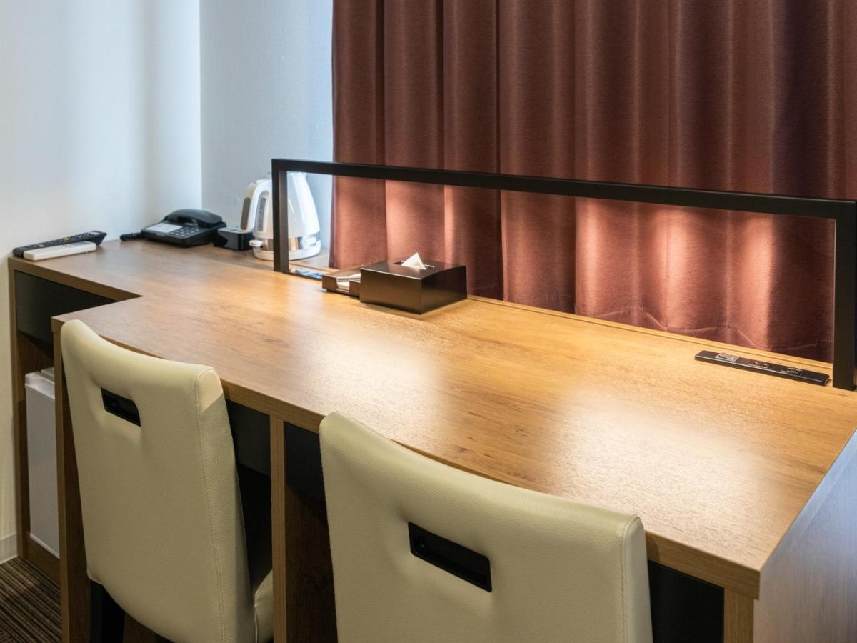 Tosei Hotel & Seminar Makuhari Narashino Екстер'єр фото